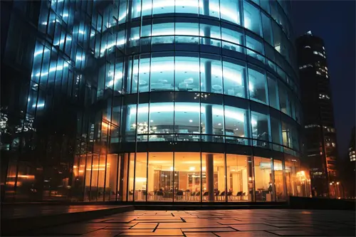 传媒大学覃红梅简介